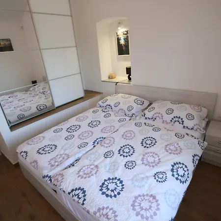 House Sakarun With Swimming Pool 벨리 라트