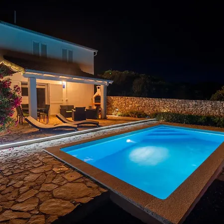 House Sakarun With Swimming Pool Semesterbostad Veli Rat