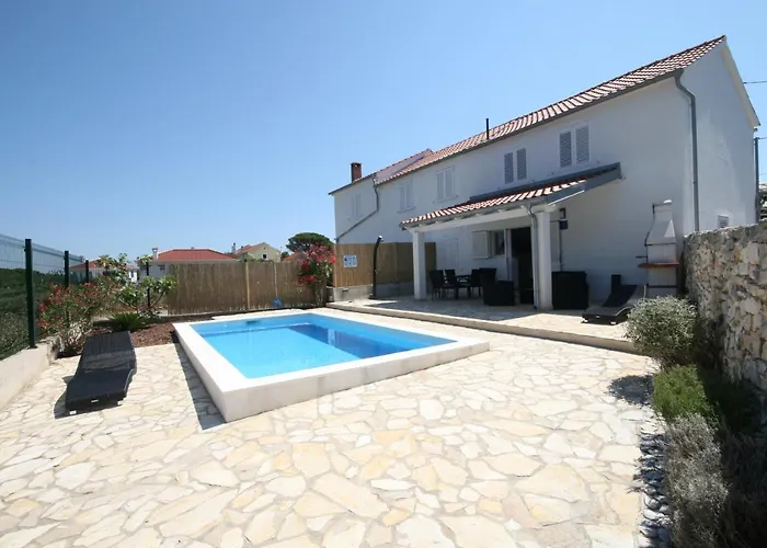 House Sakarun With Swimming Pool *