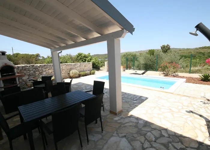 Ferienhaus House Sakarun With Swimming Pool *