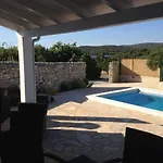 House Sakarun With Swimming Pool *
