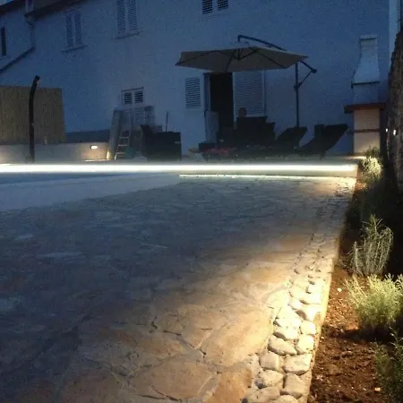 House Sakarun With Swimming Pool