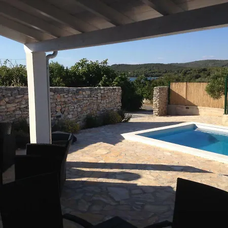 House Sakarun With Swimming Pool *